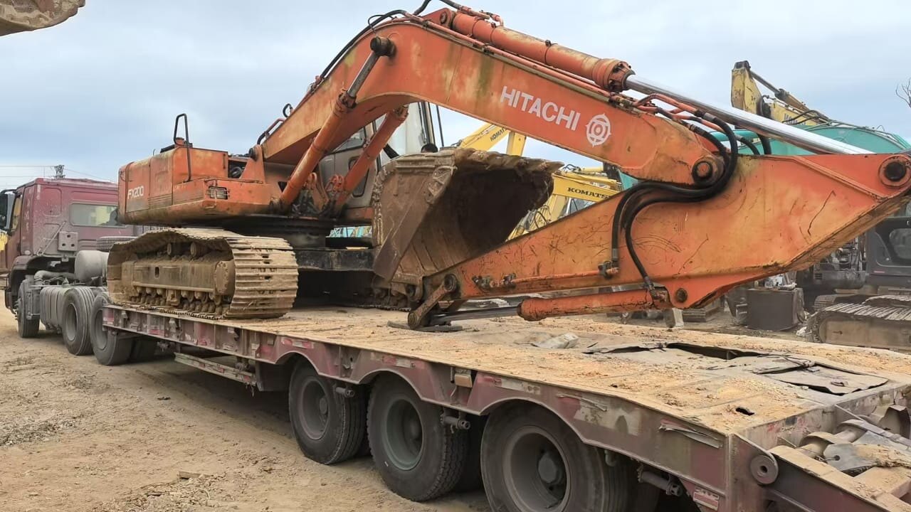 Hitachi EX200-1